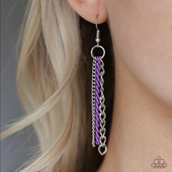 Jewelry - Picture 2 of 3